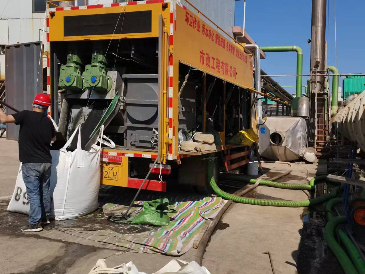 伊通淤泥压干处理